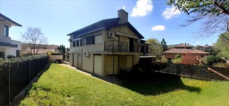 Kiadó újszerű állapotú ház - Üröm - Photo 2