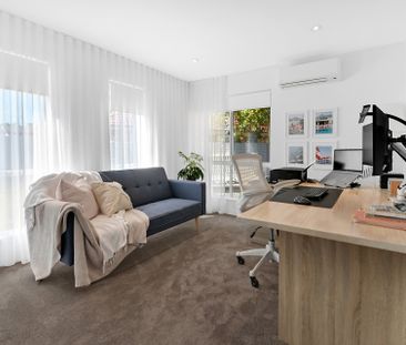 10 Cutwater Close - Photo 5