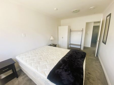 INNER CITY APARTMENT LIVING - Photo 5