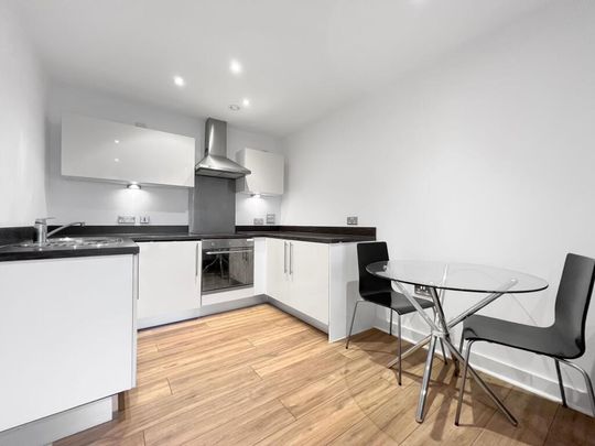 3 bedroom terraced house to rent - Photo 1