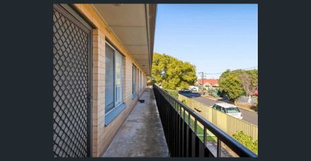 Hi, I'm a Desirable, Well-Located abode... - Photo 2