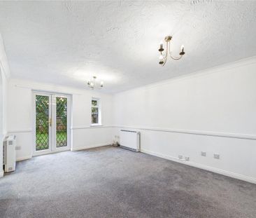 2 bedroom end of terrace house to rent - Photo 3