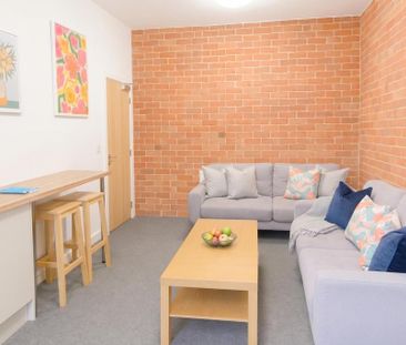 4 bedroom house to rent - Photo 1