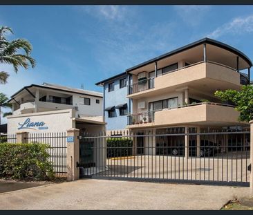 Available Early December | Inner City Gem | Modern & Light Filled - Photo 6