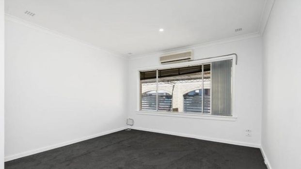 Modern Shared Living Near Curtin - Comfortable Rooms in Manning - Photo 1