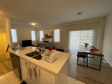 For Lease - 141 Sonoma Lane, Hamilton, Ontario - Photo 4