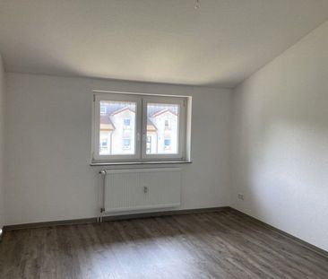 Im Dachgeschoss wohnen, das wird sich lohnen! - Foto 1