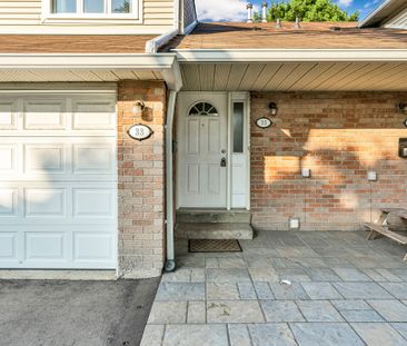 For Lease - 2079 The Collegeway Road Unit# 33, Mississauga, Ontario - Photo 3