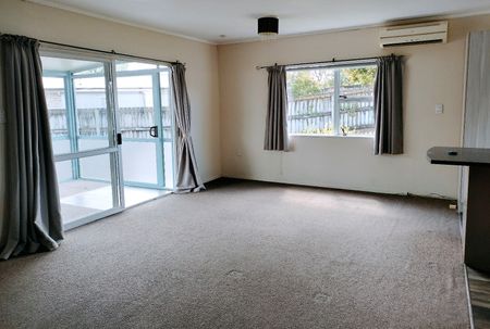 Charming Two Bedroom Home - Waihi - Photo 2