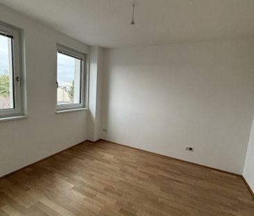 Schöne Zweizimmer-Wohnung mit Loggia in bester Lage! - Photo 6