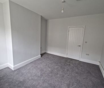 To Let – Rhodes Terrace, Barnsley S70 - Photo 5