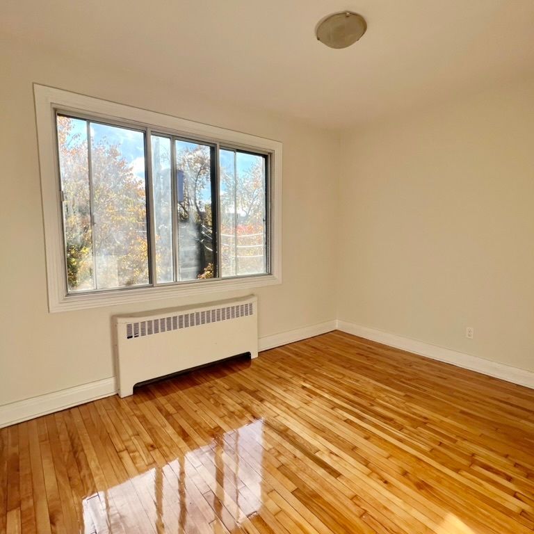 BIEN SITUÉ, ÉLECTROS STAINLESS - Photo 1