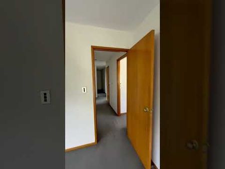 Spacious Living with Great Outdoor Areas – Pri... - Photo 5