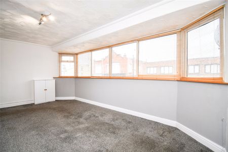 Market Street, CH47 2BH, Hoylake - Photo 4