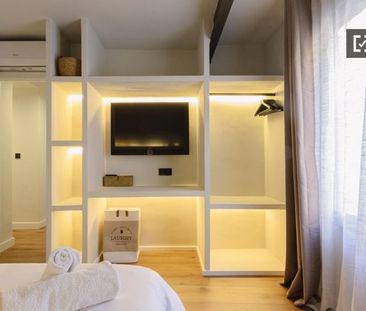 2 room luxury Apartment for rent in Valencia - Photo 3