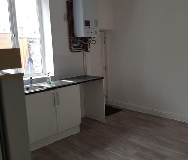 3 bedroom terraced house to rent - Photo 6