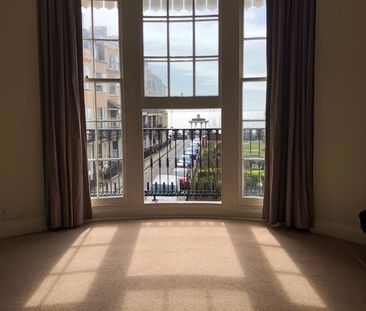 1 Bed Flat, Bedford Square, BN1 - Photo 1