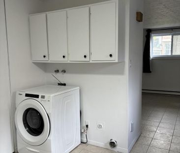 Immeuble - 640 12éme Avenue Nord Joli 3 1/2 Près Du Cegep Avec élec... - Photo 3