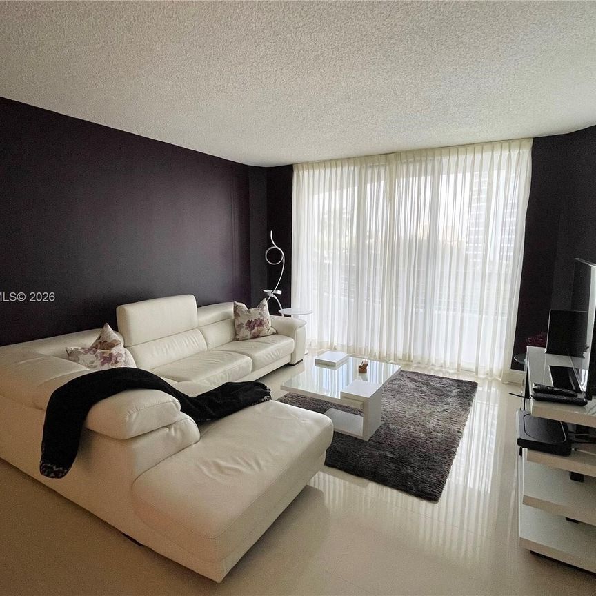 Appartement • Aventura - Photo 1