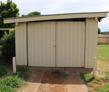 CHARMING 3-BEDROOM PROPERTY - Photo 6