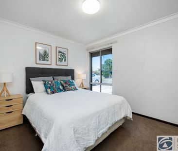 Fantastic street front duplex in excellent location HOME OPEN SATUR... - Photo 5