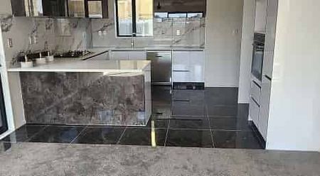 Spacious 5 Bed House in Pukekohe - Photo 3