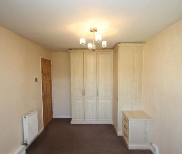 2 bedroom bungalow to rent - Photo 2