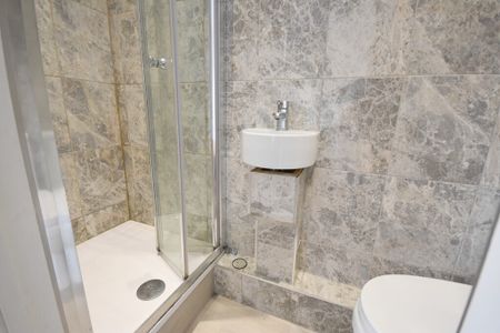 Bolingbroke Road, Stoke, Coventry, CV3 1AP - Photo 5