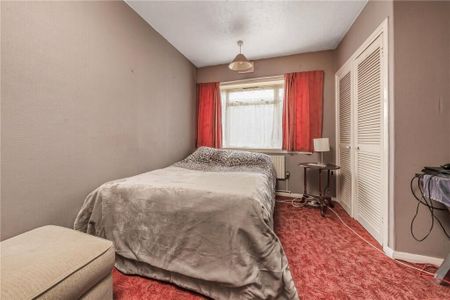 4 Bed Flat, Moffat Court, SW19 - Photo 5