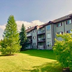 2 Bedroom Condo Available in Deer Park! - Photo 1