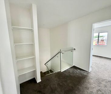 17C Martin Place, Kelston, Auckland - Photo 4