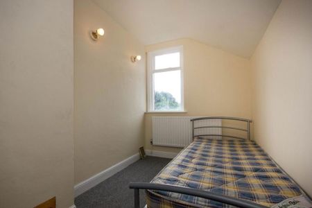 3 bedroom terraced house to rent - Photo 5