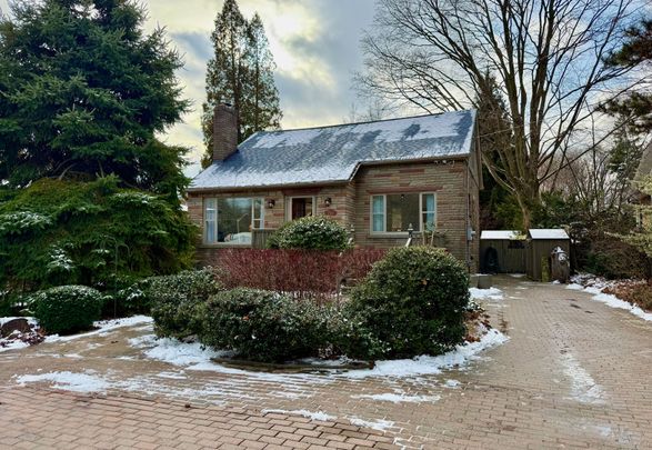 For Lease - 740 Clarkson Road, Mississauga, Ontario - Photo 1