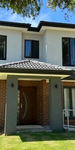 27 Morton Street, Melbourne - Photo 3