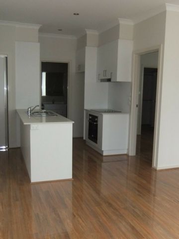 11/19-23 Majura Avenue, Dickson ACT, Belconnen - Photo 3