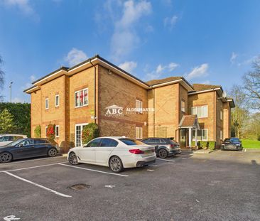 Oakwood Road, AL2 3ET, Bricket Wood - Photo 1