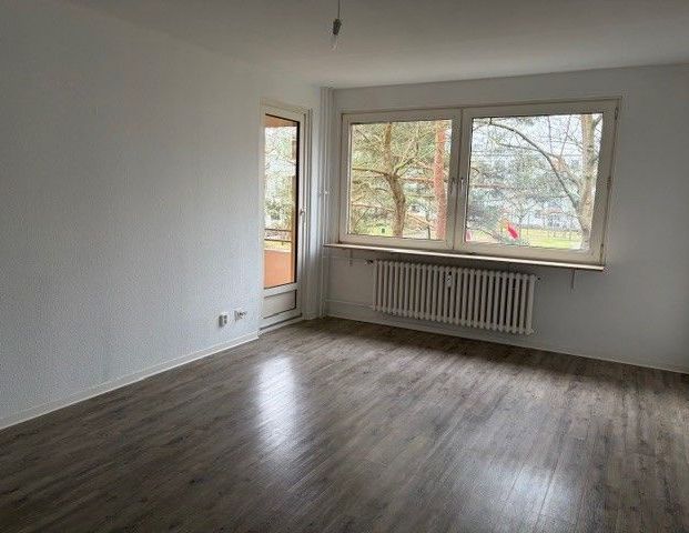 Modernisierte 3 Zimmer Wohnung mit Balkon zu vermieten! - Foto 1