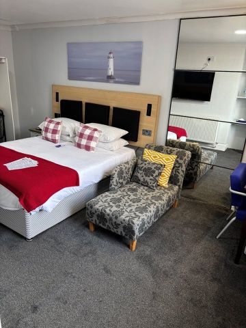 Room in a Shared House, Selwyn Street, L4 - Photo 4