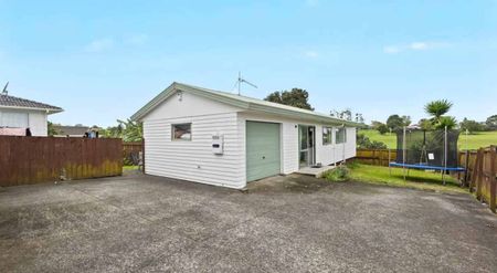 3 BDR House For Rent ( Clendon Park) - Photo 3