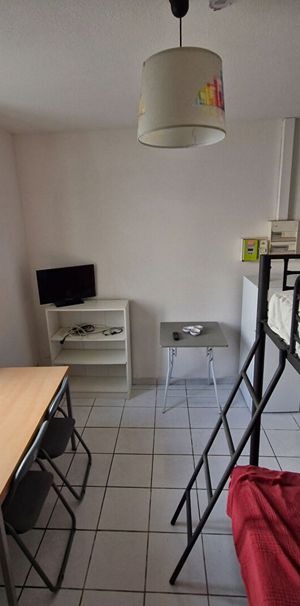 Location Appartement 1 pièce 16m² - Photo 1