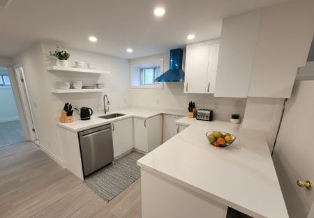 For Lease - 347 Boisdale Avenue, Richmond Hill, Ontario - Photo 5