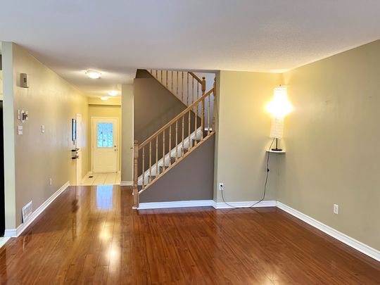 For Lease - 21 Karendale Street, Barrhaven, Ontario - Photo 1