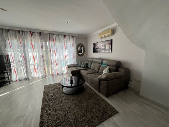 Town House for rent in Estepona - Photo 1