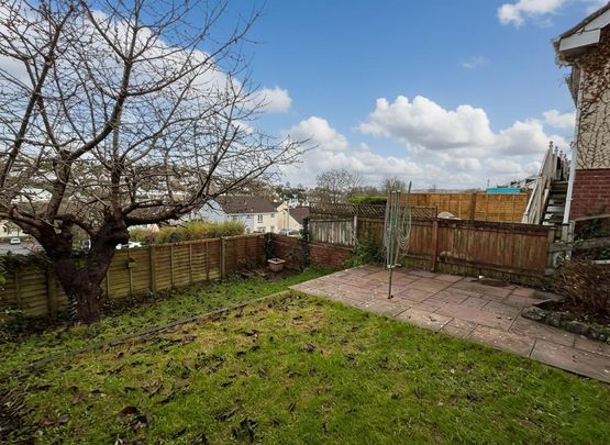 2 bedroom semi-detached bungalow to rent - Photo 1