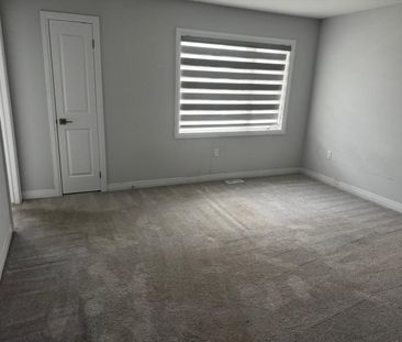 For Lease - 520 Grey Street, Brantford, Ontario - Photo 3