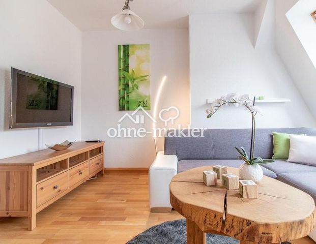 ab 01.12.: sehr schöne, voll möblierte 2-Zi DG-Whg, Luxus- EBK, Balkon - Foto 1