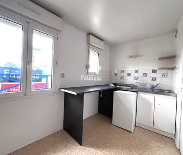 Location Appartement 2 pièces 40m² ST LO 50000 - Photo 1