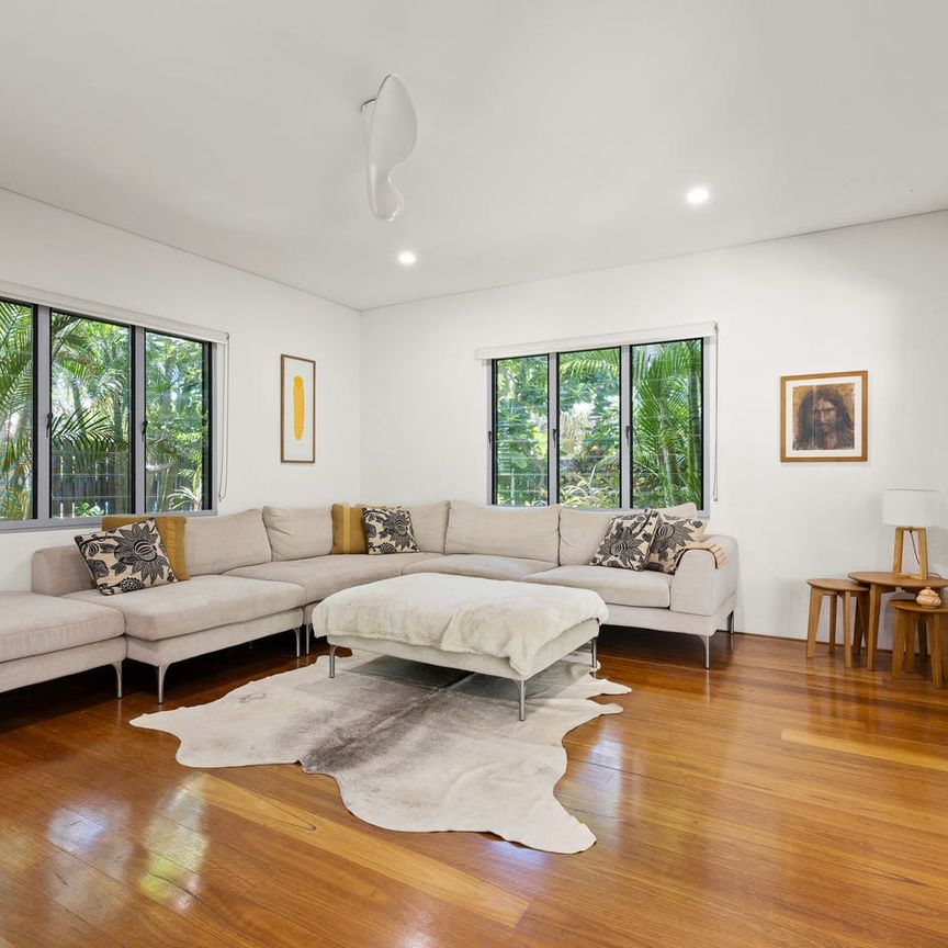 "Sunset Stunner" - Photo 1