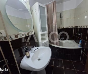 Apartament de inchiriat 2 camere zona Strand etaj 3 bucatarie separata - Photo 3