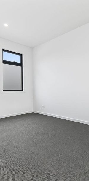 7/4 Hillside Street, Springvale - Photo 1